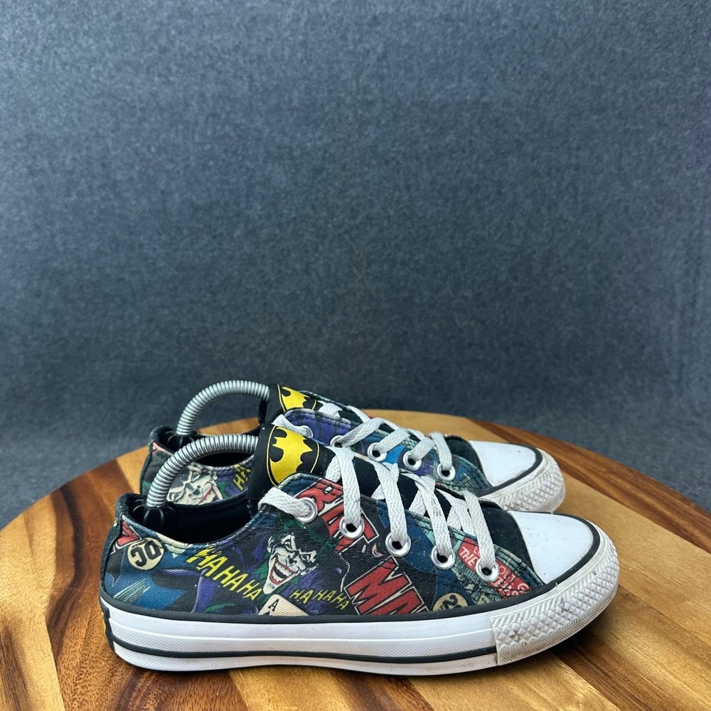 Converse Chuck Taylor All Star Batman 80th Anniversary Comic Print Womens Sz 6